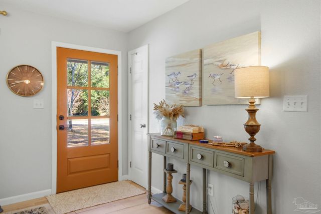 5471 Bonanza Dr, Gulf Breeze, FL 32563