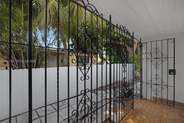 2530 SW 16th Ter 1, Miami, FL 33145