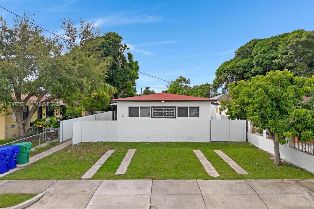 2530 SW 16th Ter 1, Miami, FL 33145