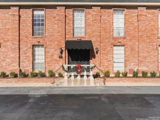 8033 N New Braunfels # 106, San Antonio, TX 78209