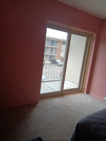 756 W Kilgore Road 204, Kalamazoo City, MI 49008