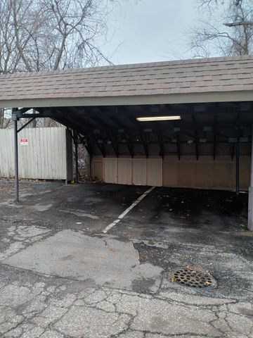 756 W Kilgore Road 204, Kalamazoo City, MI 49008