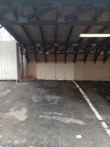 756 W Kilgore Road 204, Kalamazoo City, MI 49008