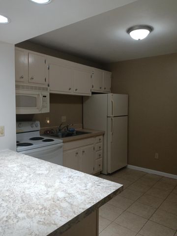 756 W Kilgore Road 204, Kalamazoo City, MI 49008