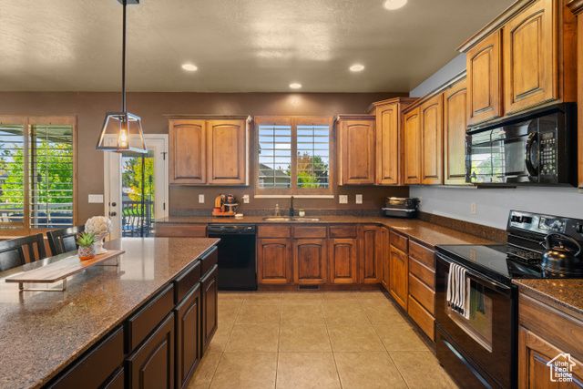 2540 W 2575 N, Farr West, UT 84404