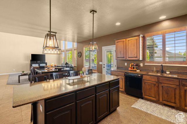 2540 W 2575 N, Farr West, UT 84404