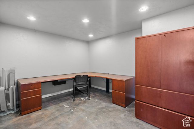 2540 W 2575 N, Farr West, UT 84404