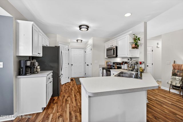 186 Kevin Pl, Mt Washington, KY 40047