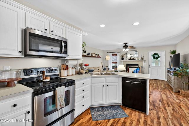 186 Kevin Pl, Mt Washington, KY 40047