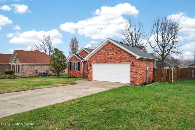 186 Kevin Pl, Mt Washington, KY 40047