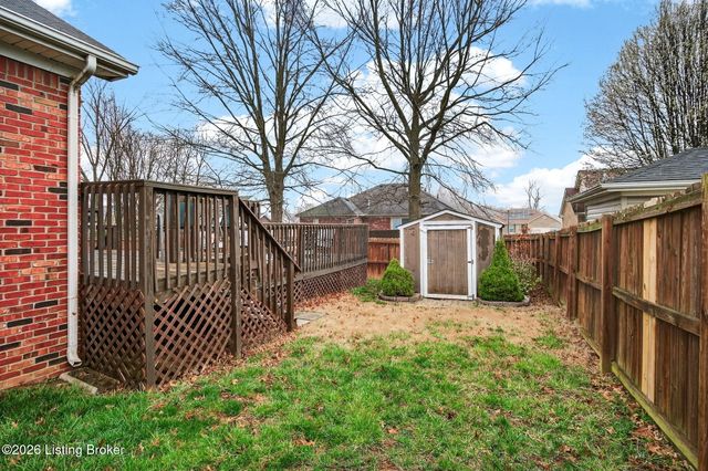 186 Kevin Pl, Mt Washington, KY 40047