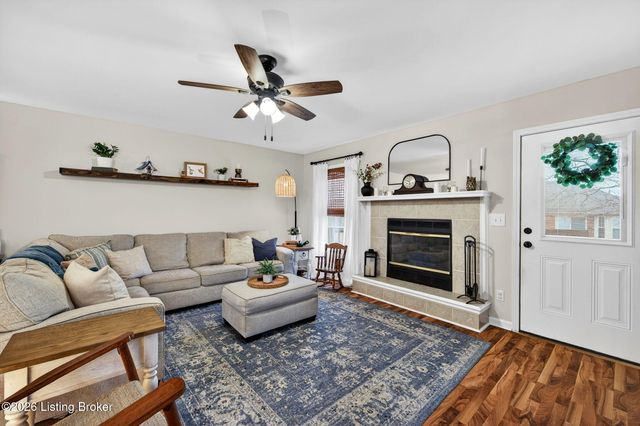 186 Kevin Pl, Mt Washington, KY 40047