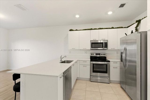 12865 NW 24th Ave, Miami, FL 33167