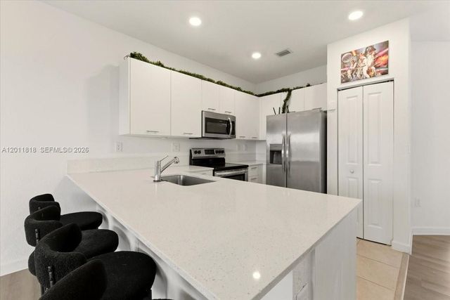 12865 NW 24th Ave, Miami, FL 33167