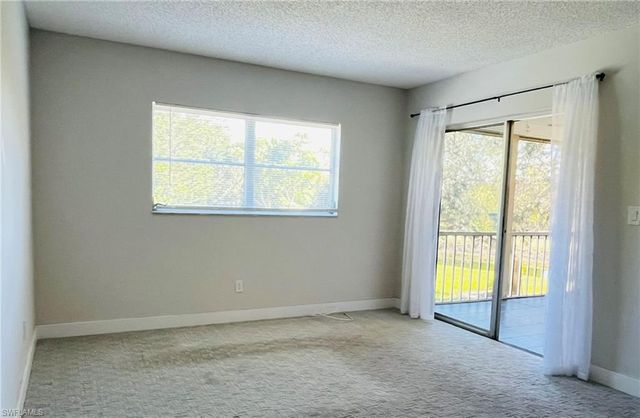 5499 Rattlesnake Hamm RD # 2, Naples, FL 34113