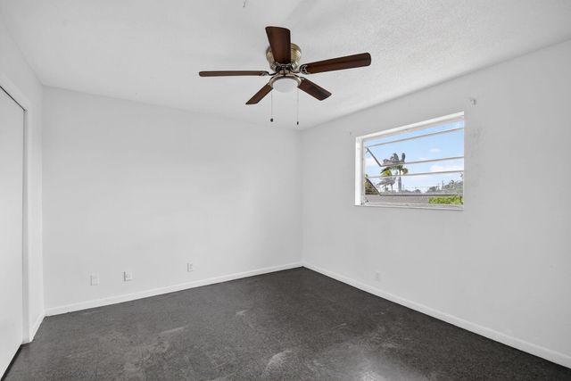 1406 Barton Road 15, Lake Worth Beach, FL 33460