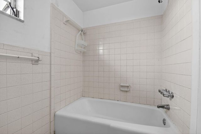 1406 Barton Road 15, Lake Worth Beach, FL 33460