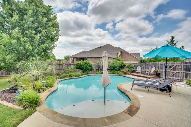 1316 Lacey Oak Drive, Mansfield, TX 76063