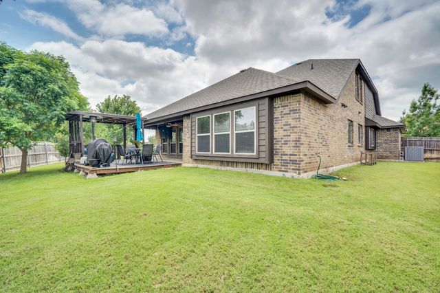 1316 Lacey Oak Drive, Mansfield, TX 76063