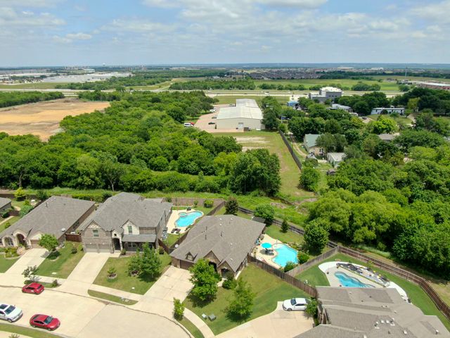 1316 Lacey Oak Drive, Mansfield, TX 76063