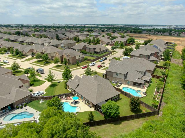 1316 Lacey Oak Drive, Mansfield, TX 76063