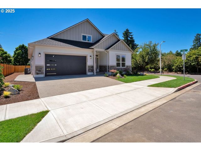 2123 Ne SPITZ Rd, Canby, OR 97013