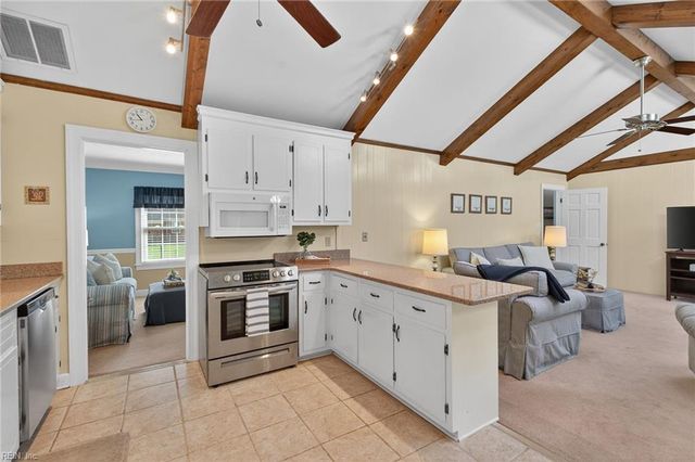 2616 Brook Stone DR, Chesapeake, VA 23321
