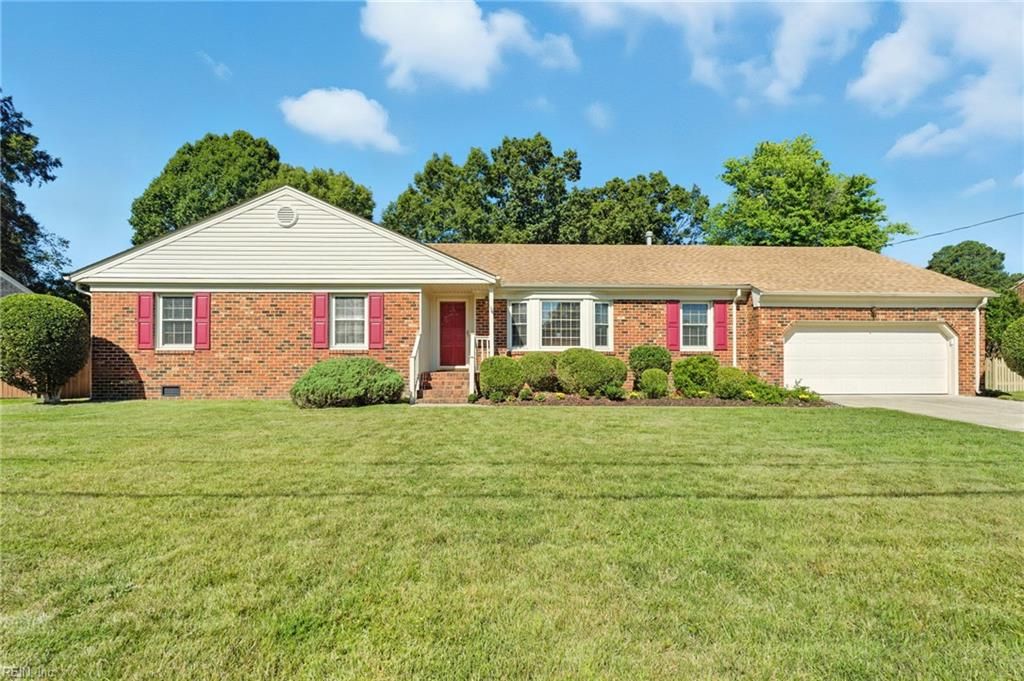 2616 Brook Stone DR, Chesapeake, VA 23321
