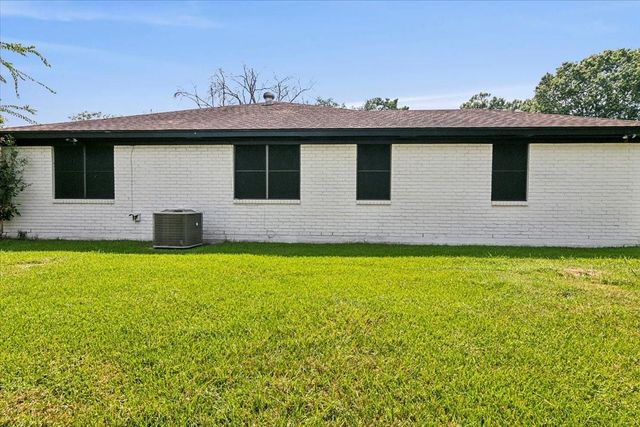 1040 Norwood Drive, Beaumont, TX 77706