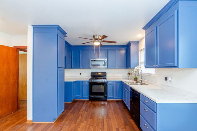 1007 Earley Street, Sweeny, TX 77480