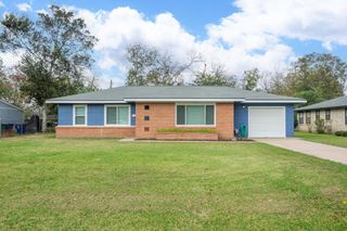 1007 Earley Street, Sweeny, TX 77480