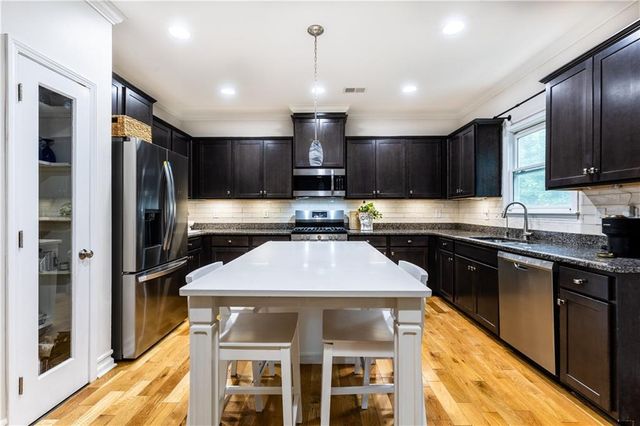 544 Pine Way, Dallas, GA 30157