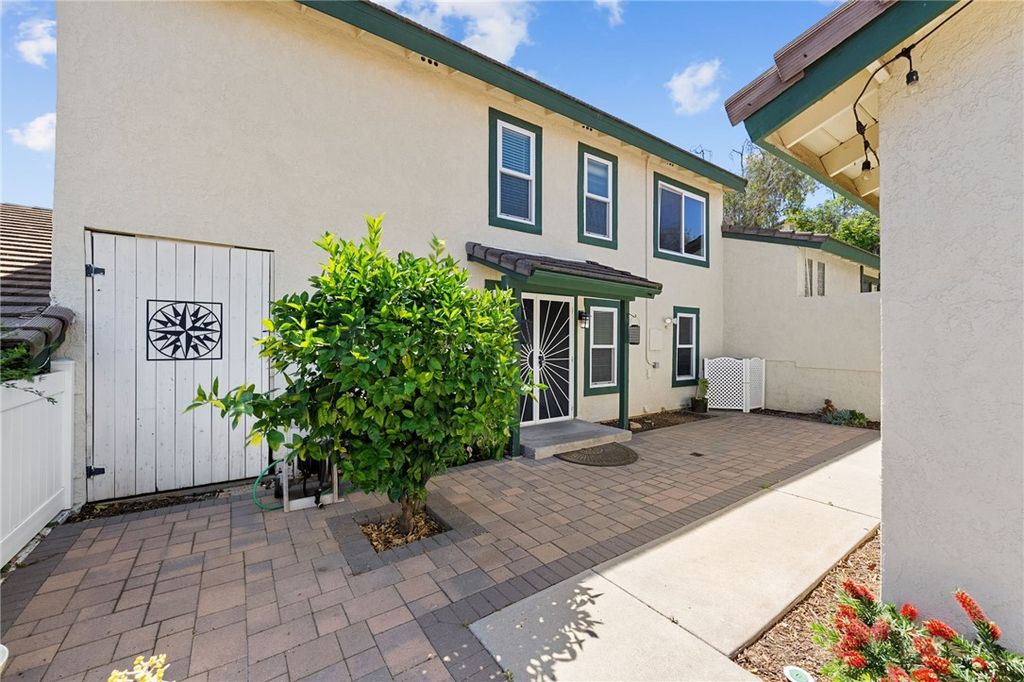 Image 19 of property listing at 2653 Condor, Corona, CA 92882