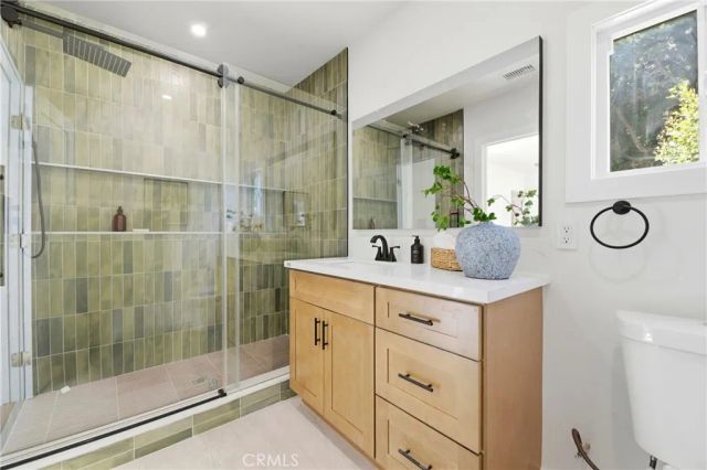 2563 S Bentley, Los Angeles, CA 90064