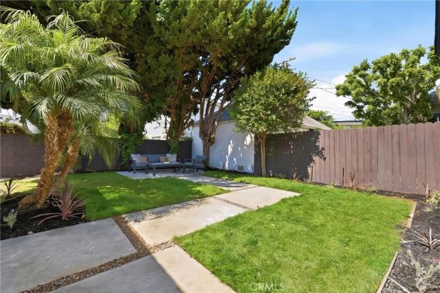 2563 S Bentley, Los Angeles, CA 90064