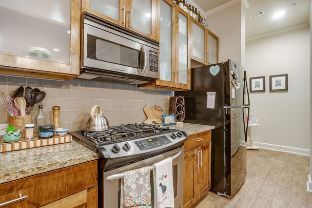 2800 Sandage Avenue 105, Fort Worth, TX 76109