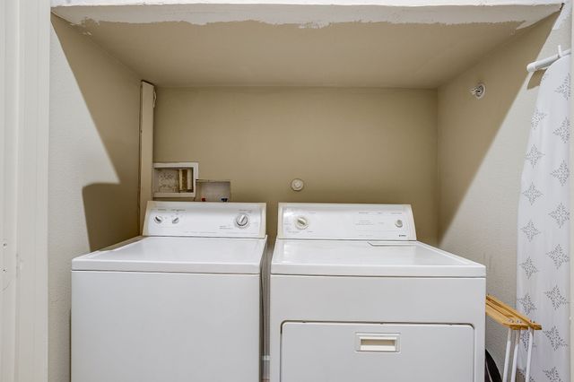 2800 Sandage Avenue 105, Fort Worth, TX 76109