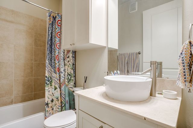 2800 Sandage Avenue 105, Fort Worth, TX 76109