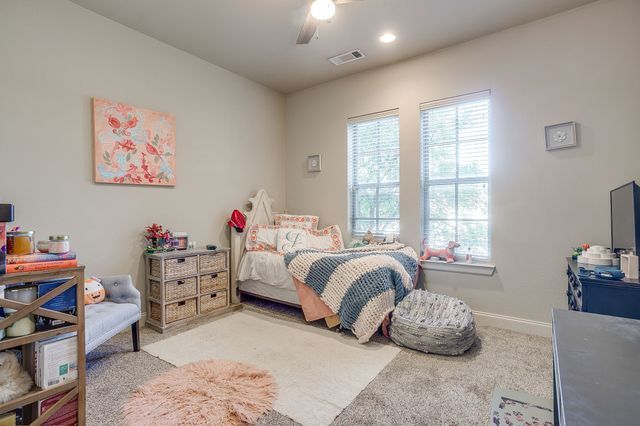 2800 Sandage Avenue 105, Fort Worth, TX 76109