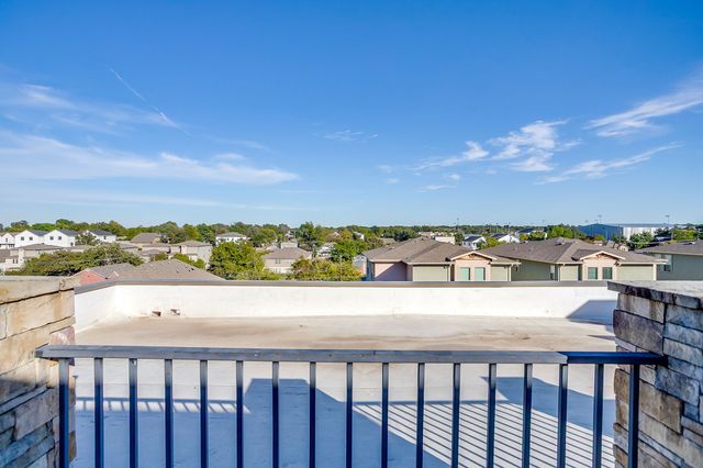 2800 Sandage Avenue 105, Fort Worth, TX 76109