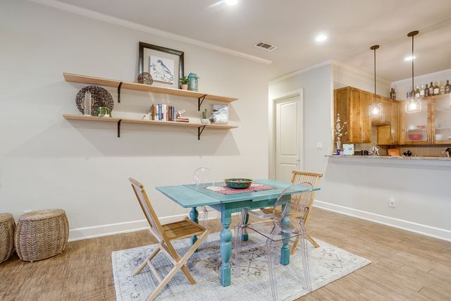 2800 Sandage Avenue 105, Fort Worth, TX 76109