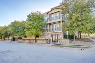 2800 Sandage Avenue 105, Fort Worth, TX 76109