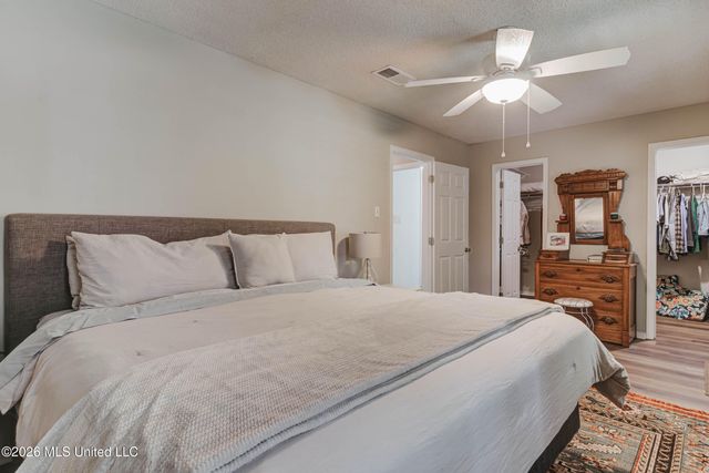 517 Heatherstone Circle, Ocean Springs, MS 39564