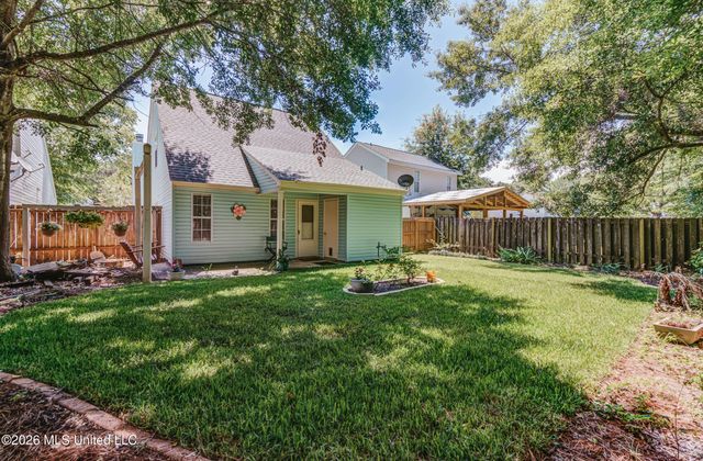 517 Heatherstone Circle, Ocean Springs, MS 39564