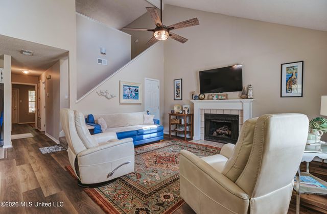 517 Heatherstone Circle, Ocean Springs, MS 39564
