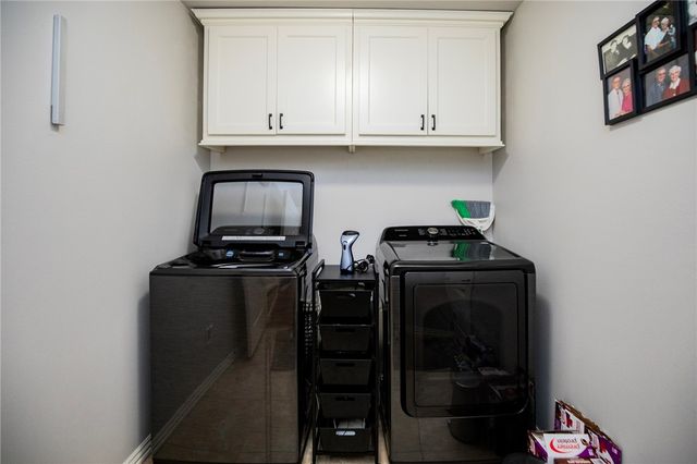 2014 Price Avenue, Lowell, AR 72745