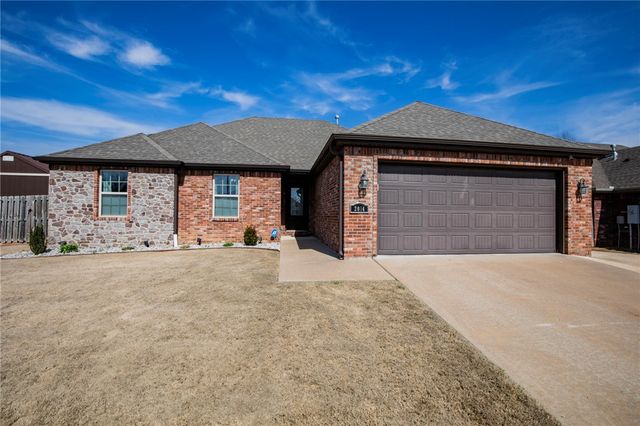 2014 Price Avenue, Lowell, AR 72745