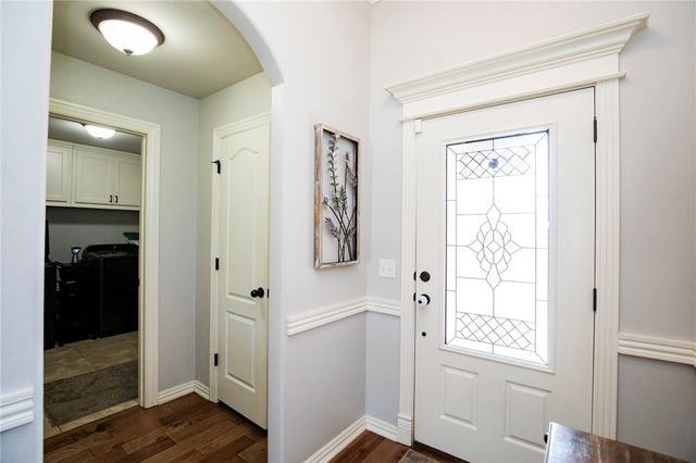 2014 Price Avenue, Lowell, AR 72745