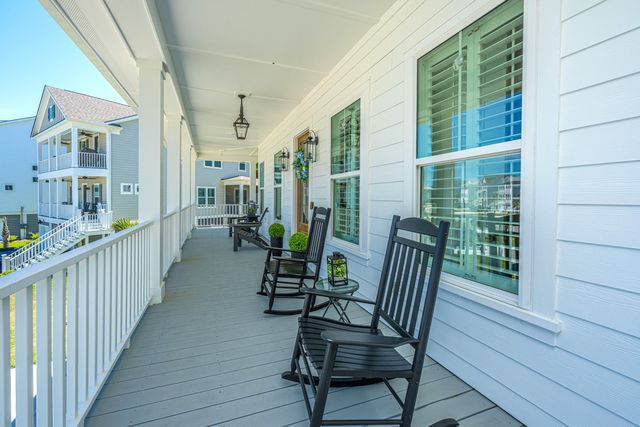 1087 Capersview Court, Awendaw, SC 29429