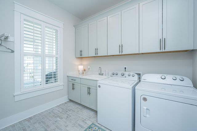 1087 Capersview Court, Awendaw, SC 29429